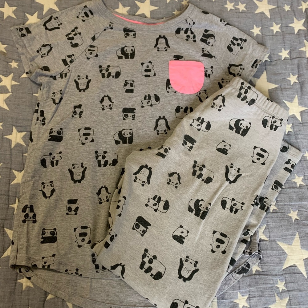 Cat and Jack panda shirt and joggers XL 🐼